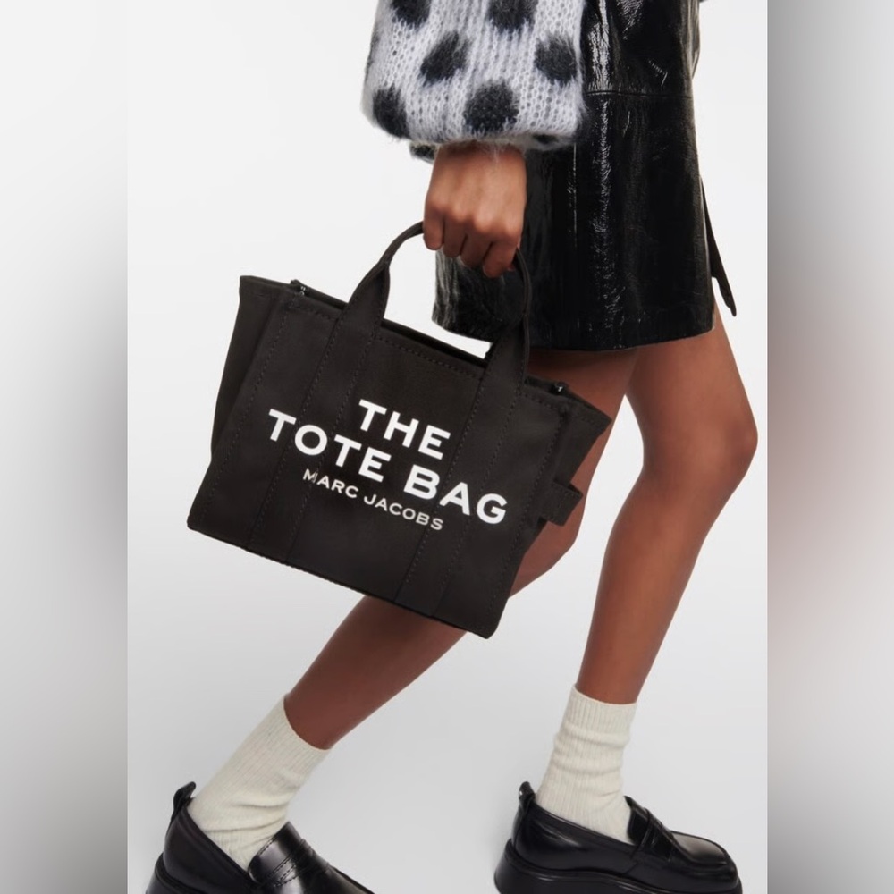 Marc Jacobs The Tote Bag Black Canvas